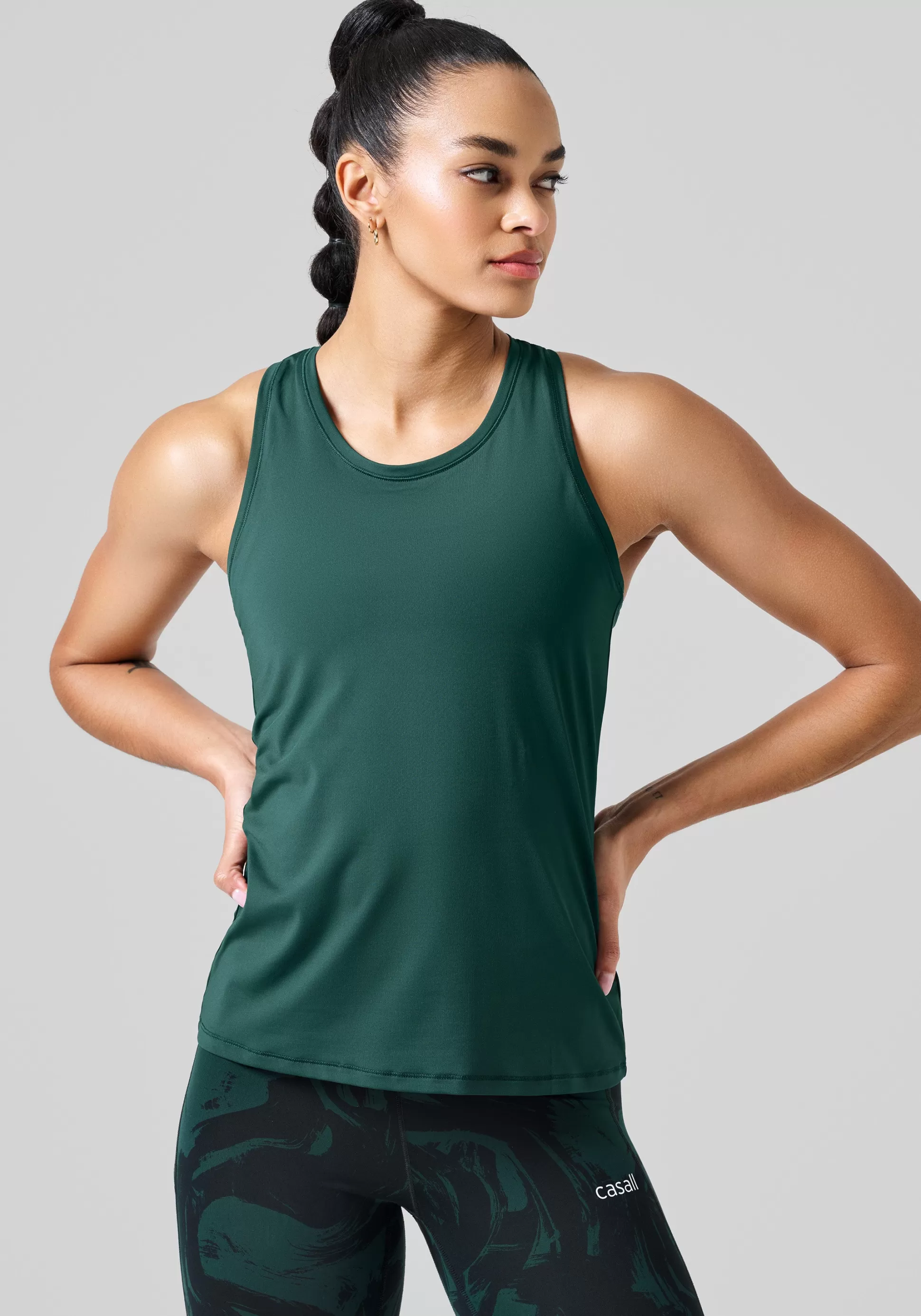 Casall Singleter>Essential Racerback Tank -