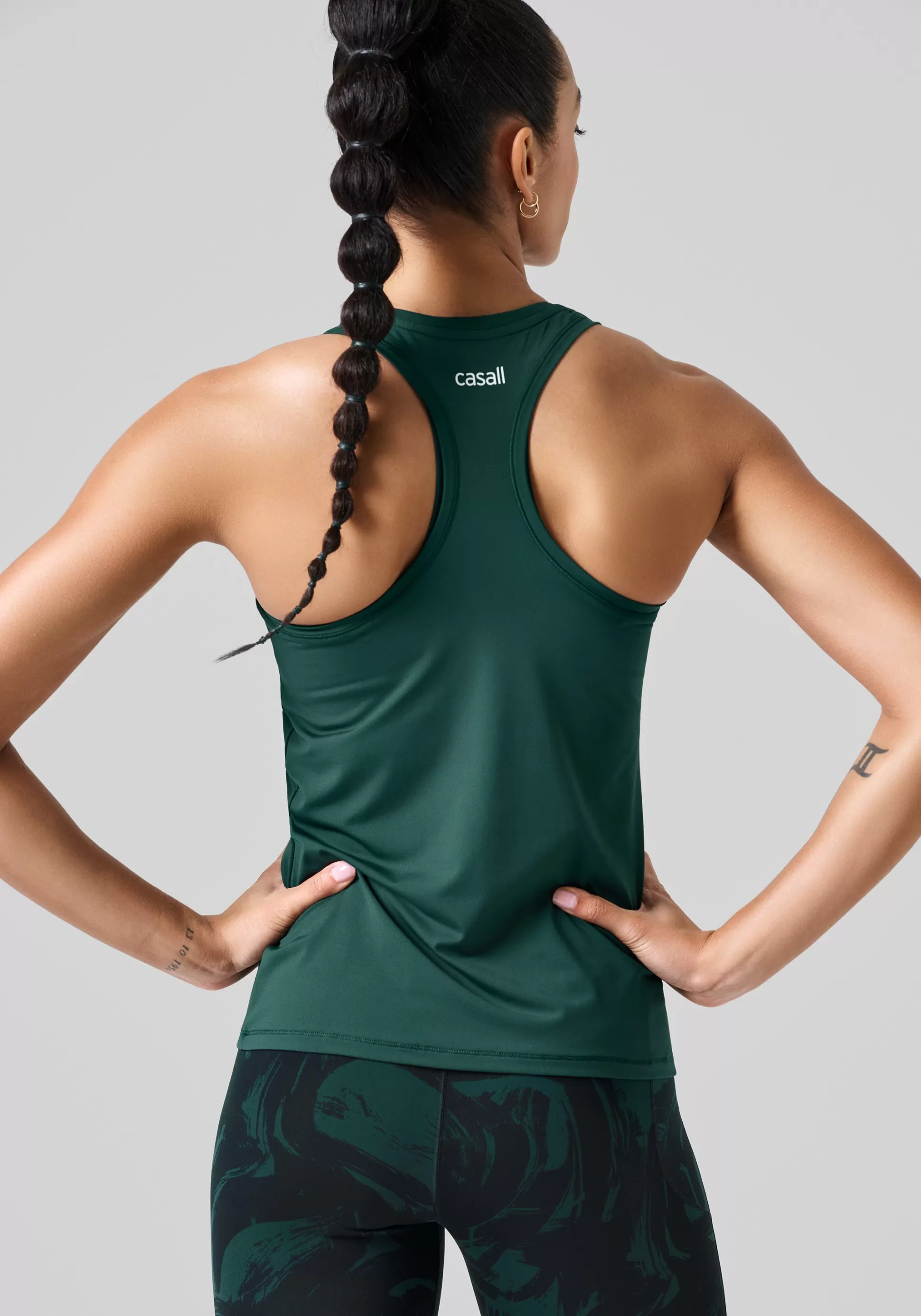 Casall Singleter>Essential Racerback Tank -