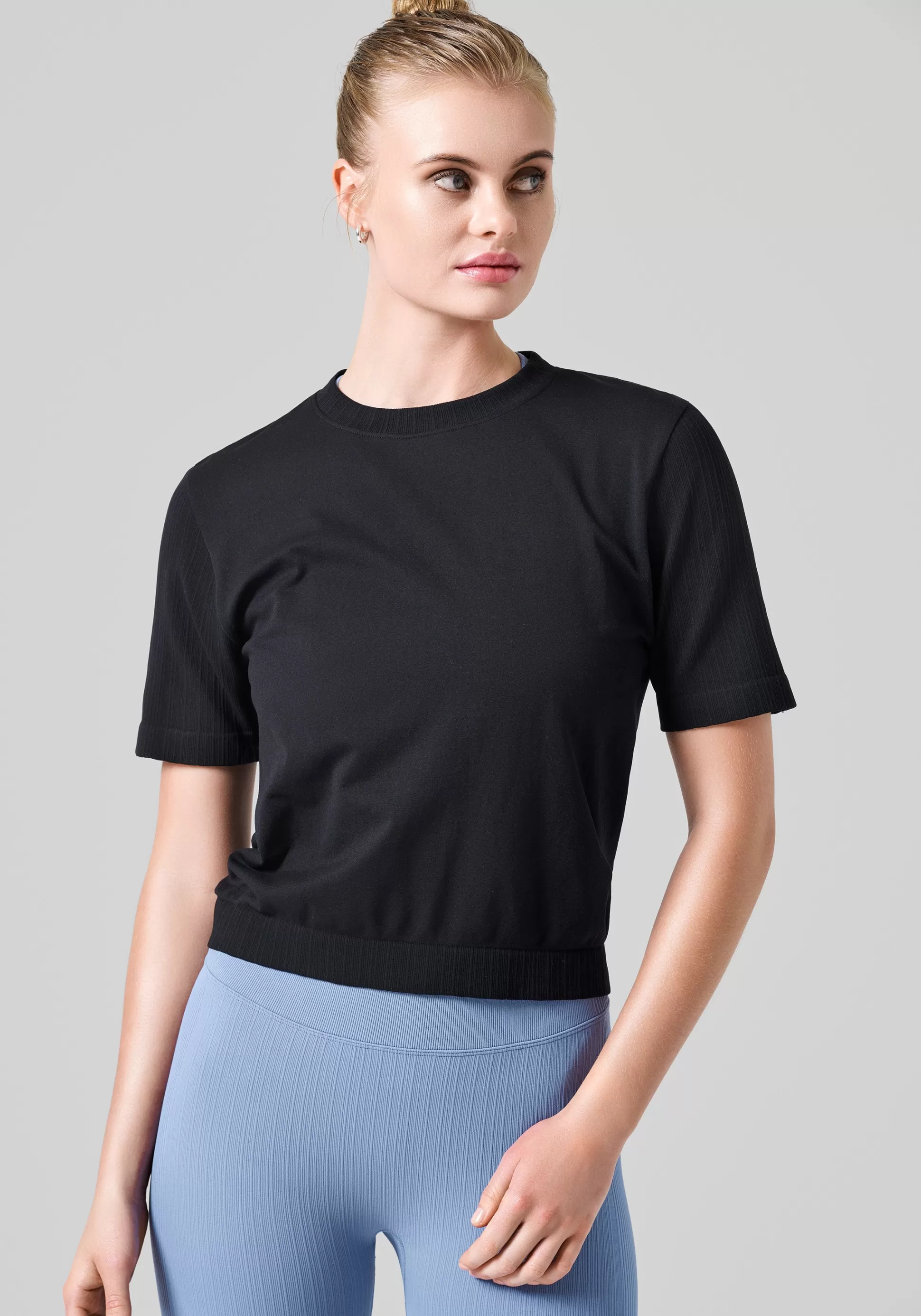 Casall Singleter>Seamless Rib Sleeve Tee -